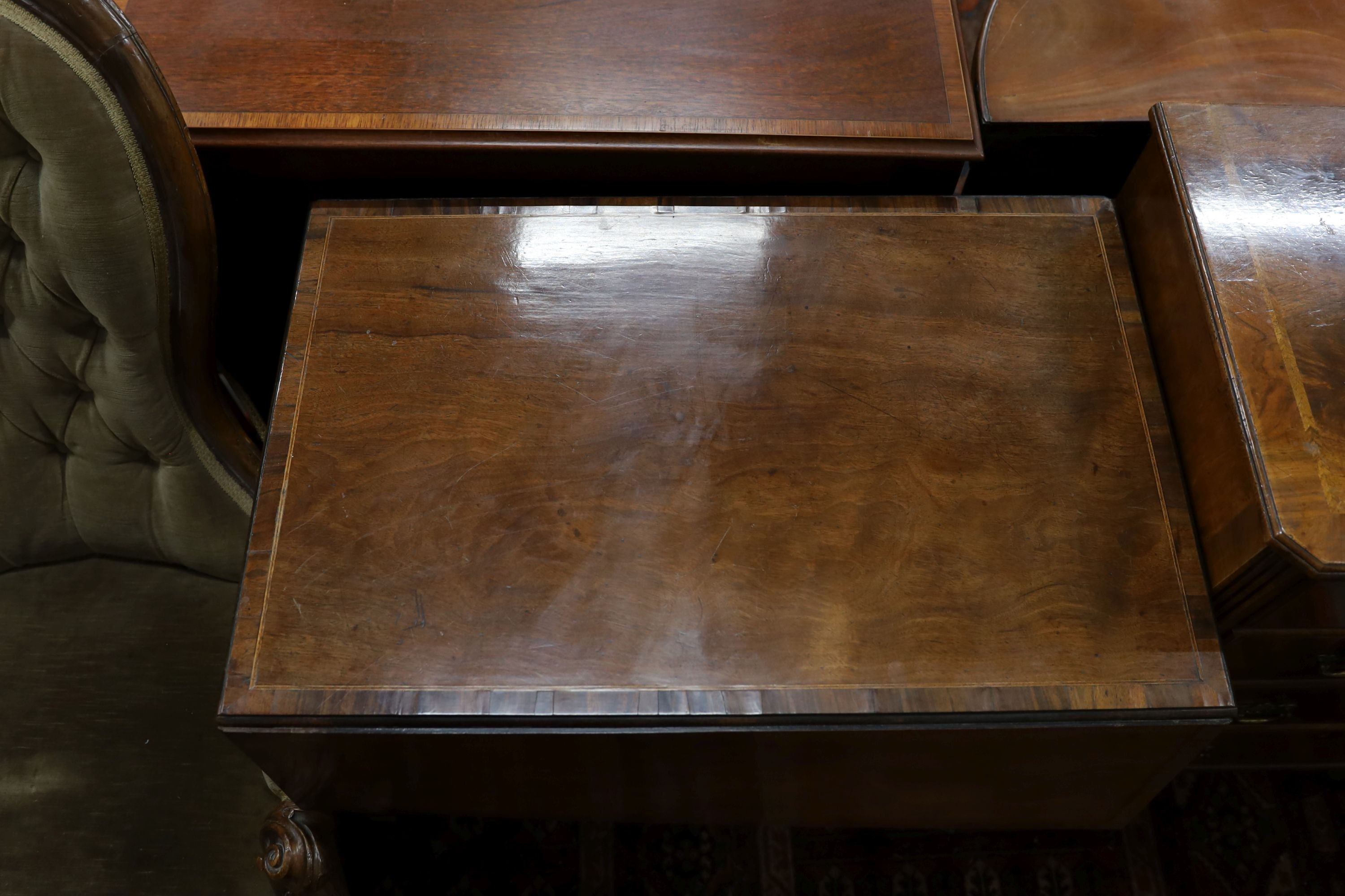 A George III mahogany and rosewood banded Pembroke table, width 78cm, depth 52cm, height 72cm